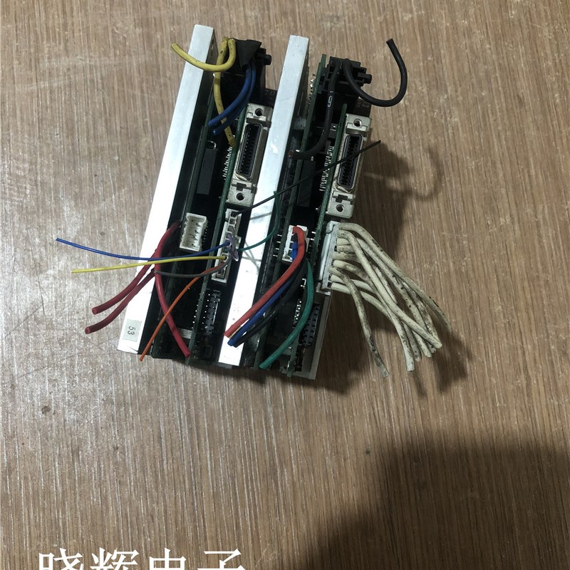 伺服驱动器 PB00P PRS6E 实物拍摄