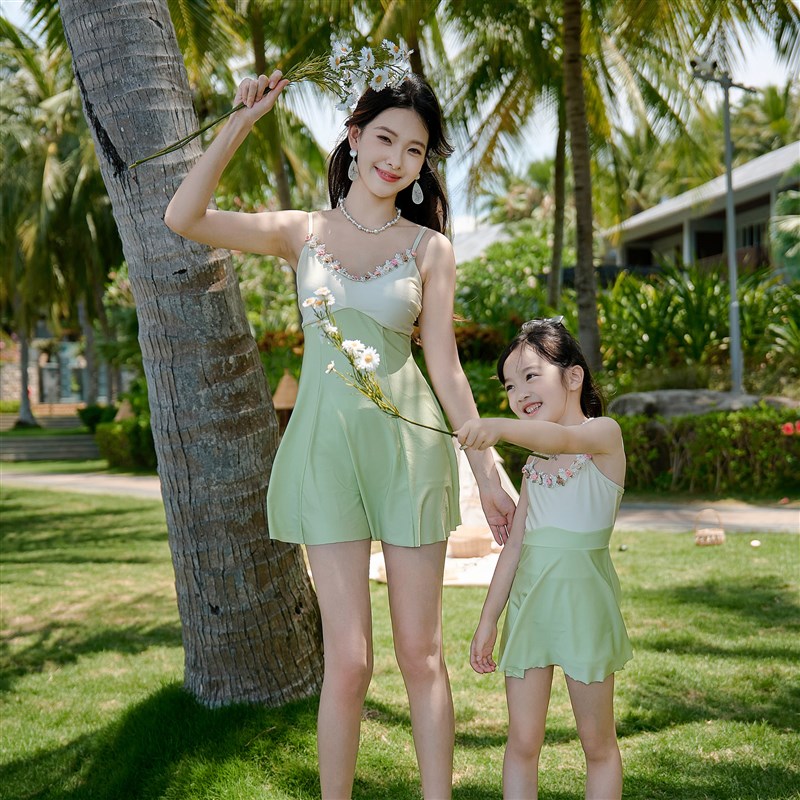 新款亲子泳衣母女罩衫小众长袖防晒遮肉分体裙式女童女孩海边度假