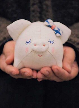 布缘记萌猪玩偶创意礼物朋友家居客厅装饰