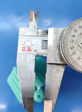 罗丝塑胶尖头膨胀管尖头绿色胶塞蓝球螺丝胶粒墙塞锚栓涨塞M6.5MM