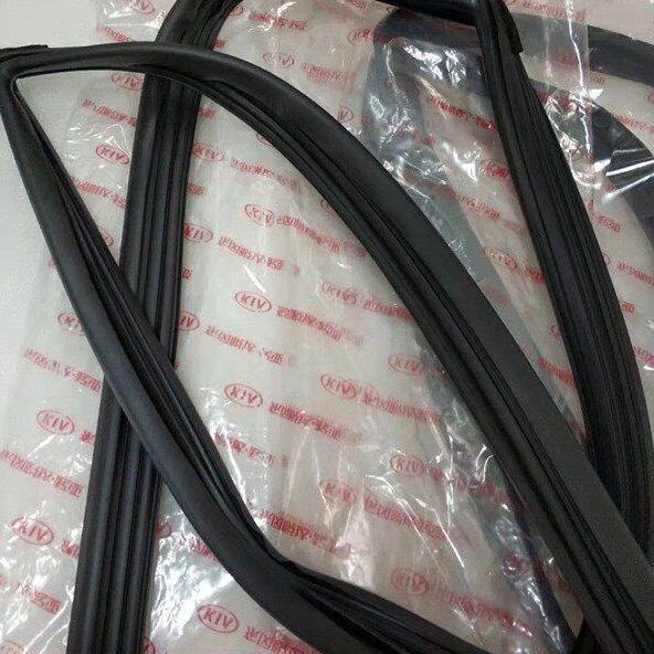 起亚赛拉图福瑞迪K2K3车门玻璃泥槽导轨导槽车门玻璃密封胶条原厂
