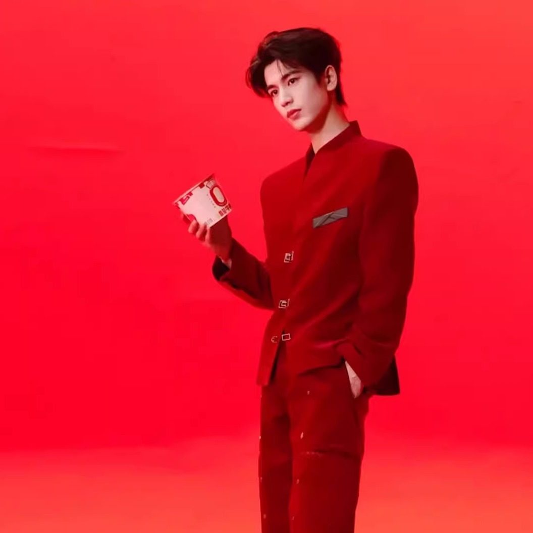 张凌赫明星同款红色中山装新中式立领西装男商务高级感垫肩外套潮,男装,商务正装西服,淘宝优惠券,粉丝福利购,淘宝优惠卷