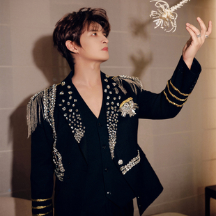 张远明星同款黑色重工镶钻流苏链条西服男轻奢宴会演出绅士套装潮