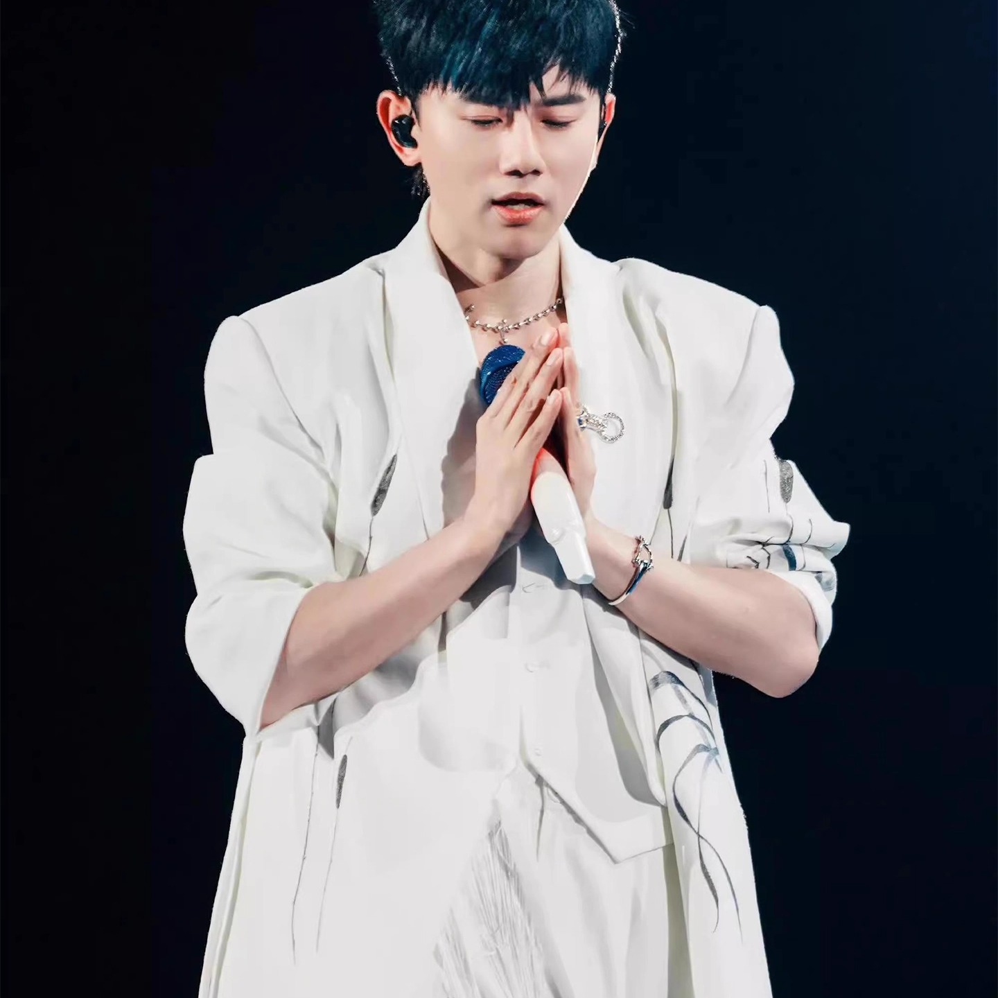 张杰明星同款白色刺绣束绳道袍西装男士新中式设计感休闲垫肩西服