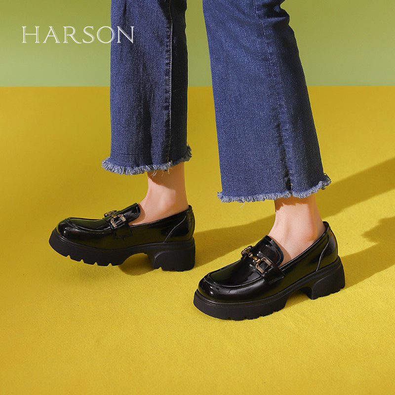 哈森四季款厚底增高黑色马衔扣乐福鞋漆皮亮面皮鞋工作女HL254101