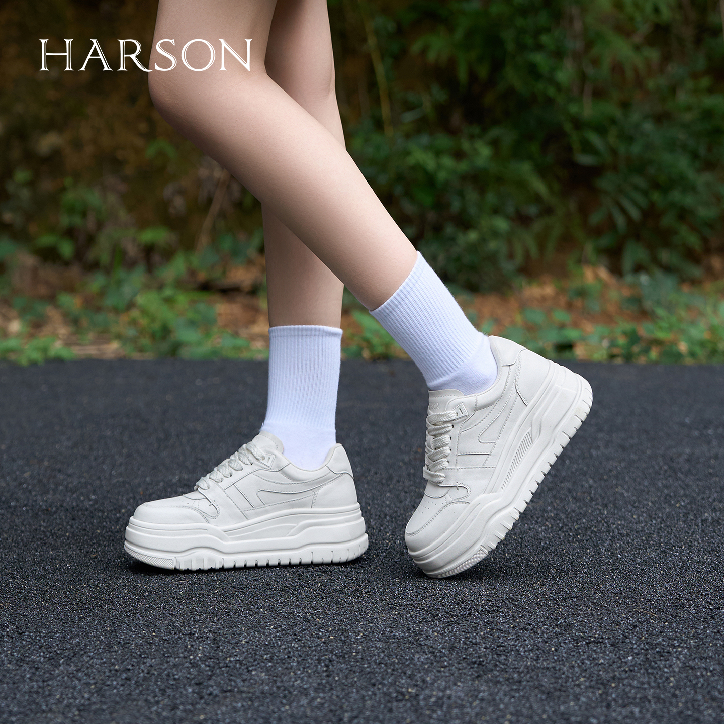 哈森2025冬新款新款小白鞋厚底增高小个子休闲运动板鞋HWCL250123