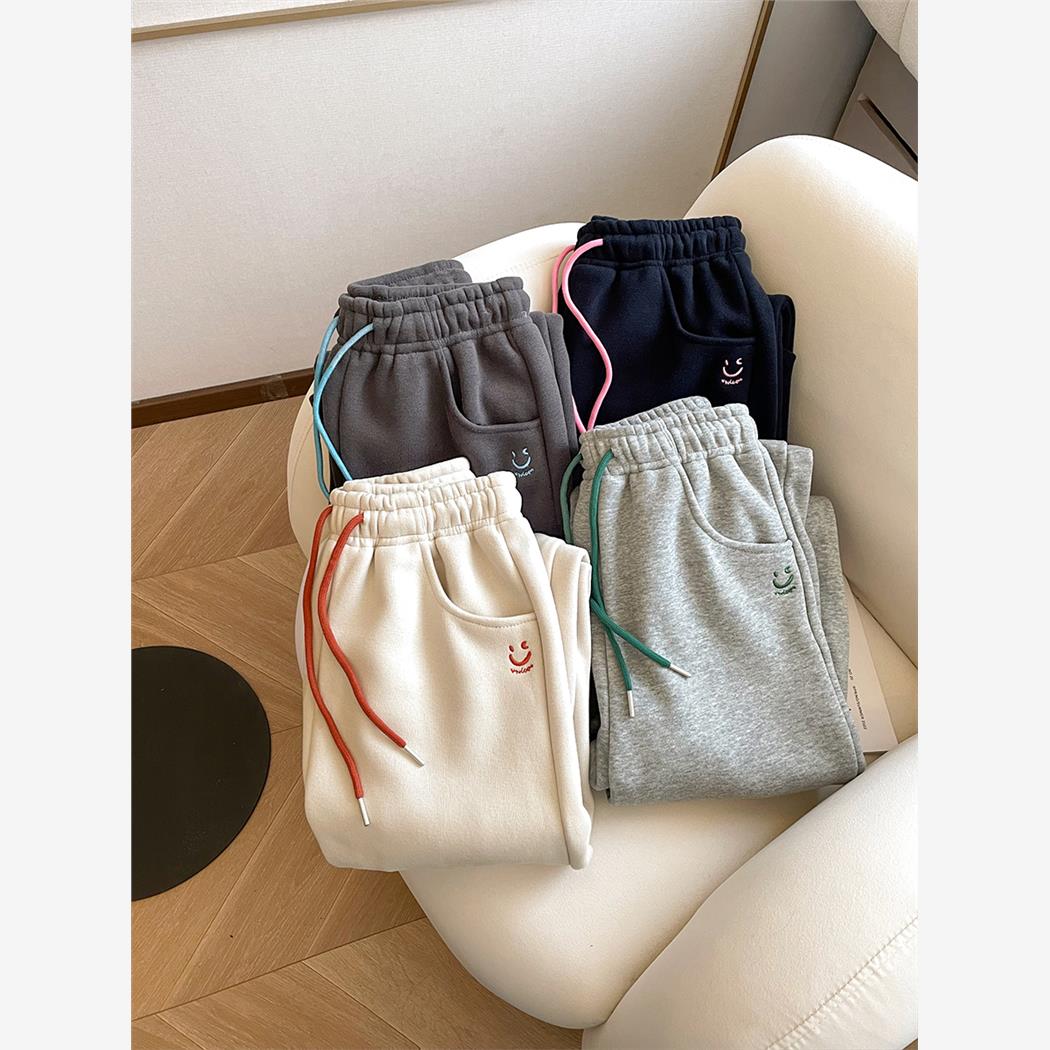 小C的笑脸刺绣高腰紧身裤