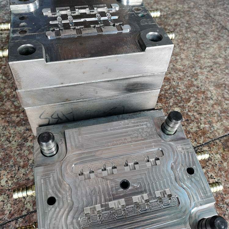 厂家供应线路板ABS模具塑胶塑液压阀