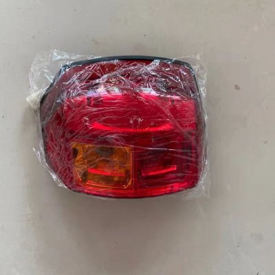泰山悍沃富保田沭河拖拉机配件304-404-504-604-704后尾灯刹车灯