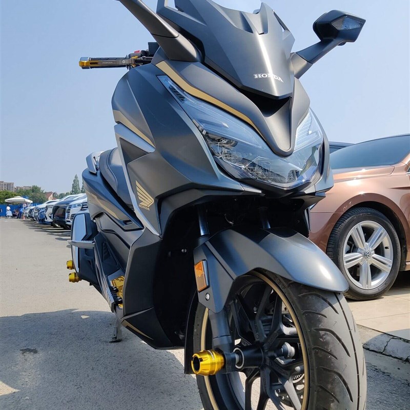 适用本田PCX160 佛沙FORZA250/300 NSS350改装排气管防摔棒保护杠