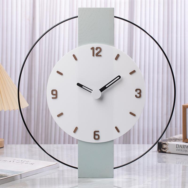简约挂钟北欧现代实木方形静音时钟客厅卧室个性创意装饰家用挂钟