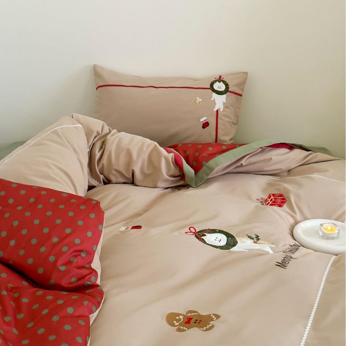 圣诞猫高密贴布绣轻磨毛数码印花宽边对角直角床单床笠四件套