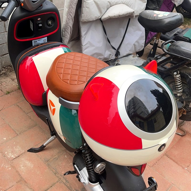 适用雅迪M9电动车尾箱踏板摩托车YD1200DT-55A后备箱大号加厚尾架