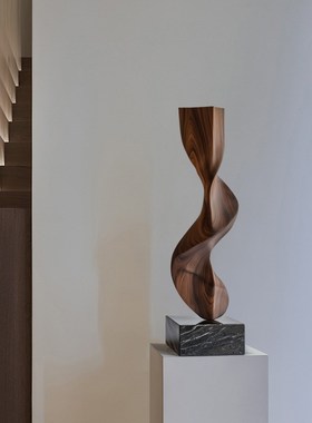 抽象艺术创意实木雕塑摆件民宿酒店样板间玄关壁龛木雕装饰品摆饰
