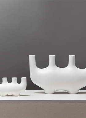 现代北欧鹿角烛台摆件意式极简软装样板间售楼部餐桌家居饰品配搭