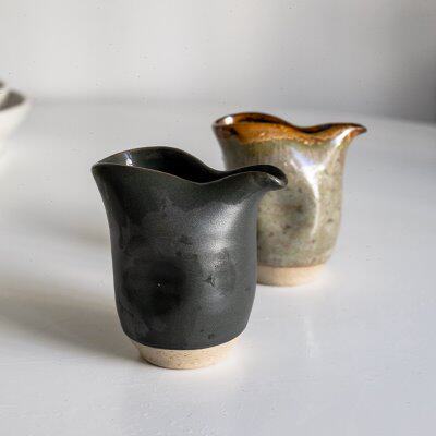 目外复古陶瓷餐具异形酱汁杯醋杯北欧创意料汁盅汁斗桌面花瓶摆件