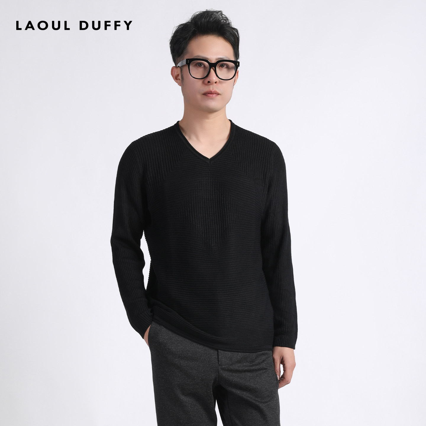 [万能打底]黑色V领胸前有菱形块针织衫男简约气质毛衣DW16314B