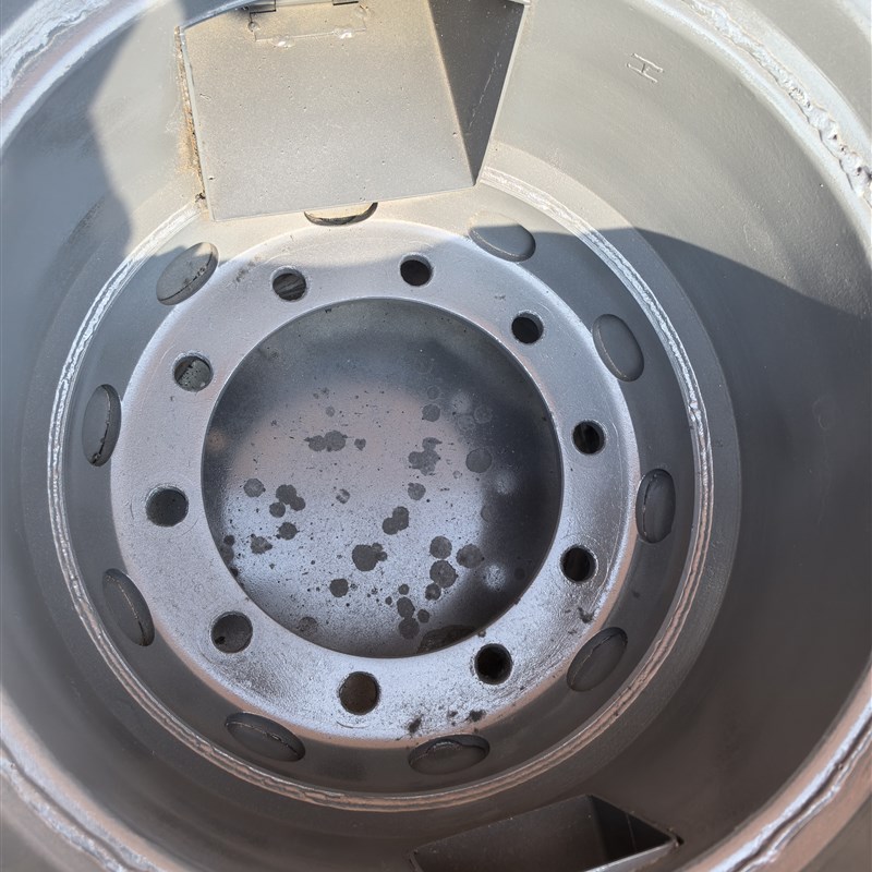 新款柴火灶家用烧木柴农村汽车轮毂柴火炉可移动大锅台钢圈地锅炉