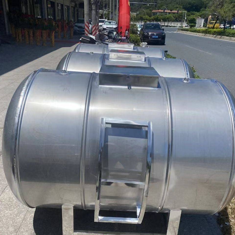 304不锈钢水箱圆形加厚卧热水塔储水罐农村大容量蓄水桶特厚楼顶