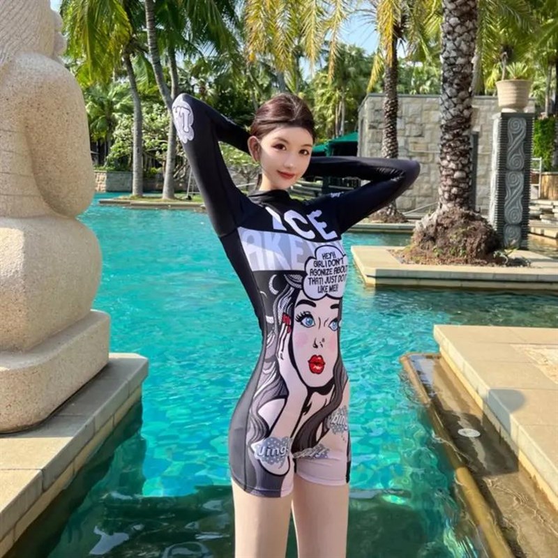 长袖游泳衣女新连体平角大码保守显瘦温泉卡通防晒冲浪沙滩泳衣