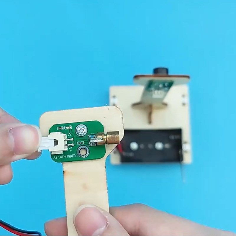 中小学生科学制作红外线警报器探测发射接收传感器安防实验材料包