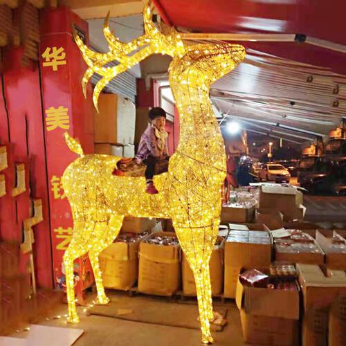 发光圣诞鹿摆件套餐铁艺大号雪橇车酒店场景驯鹿节日装饰麋鹿拉车