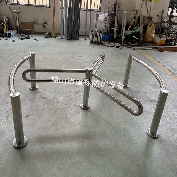 工厂定制不锈钢半高转闸江西南昌萍乡公园景区出入口行人旋转道闸