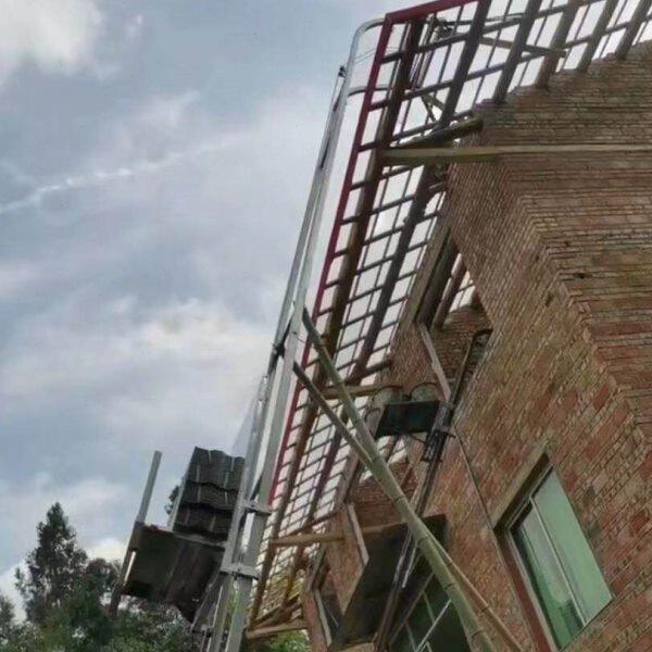 新款斜屋面琉璃瓦小云梯升降机光伏板门窗小爬梯自动转弯树脂瓦