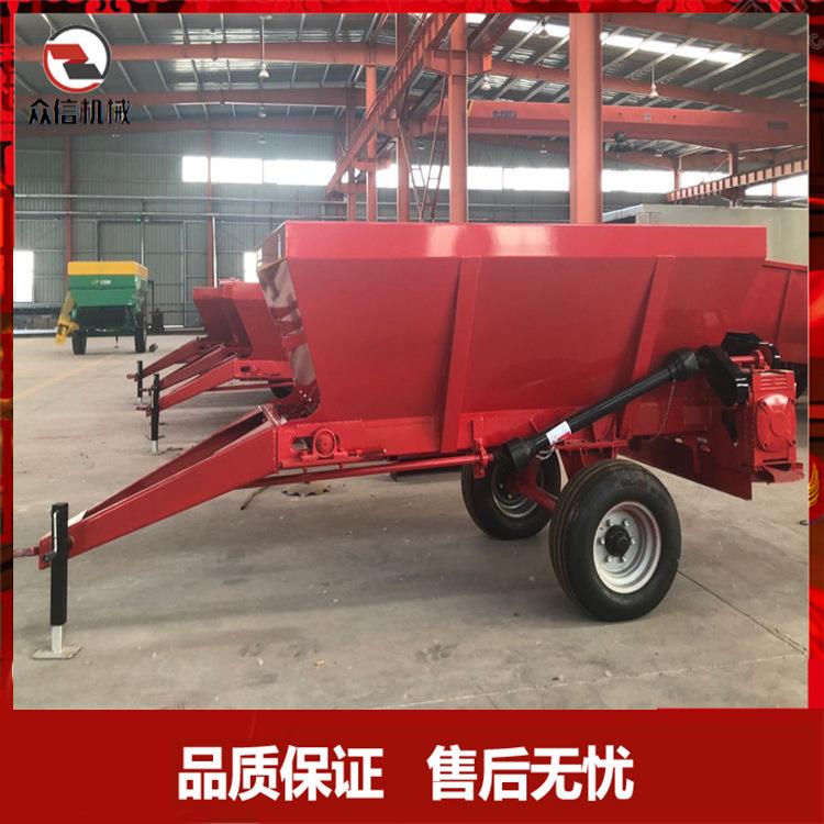 四轮拖拉机带农用撒粪机撒肥机撒种子食盐石子酒糟机器