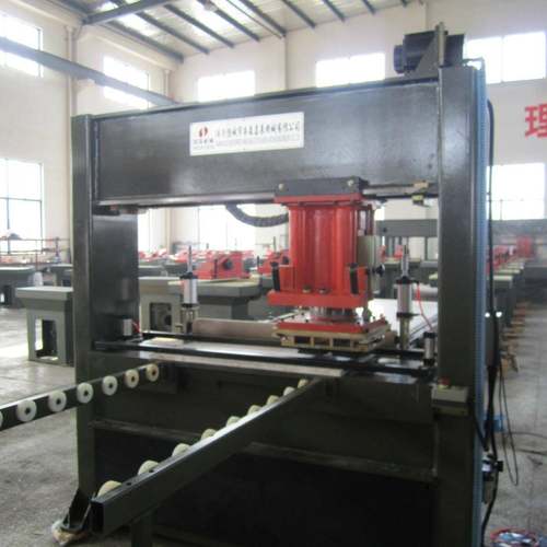 供应全自动电脑移动头裁断机液压平面裁断机皮革布料裁切机