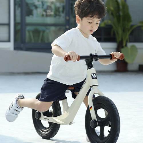 儿童平衡车无脚踏2-6岁3男女宝宝学步车双轮自行溜溜车滑步滑行车