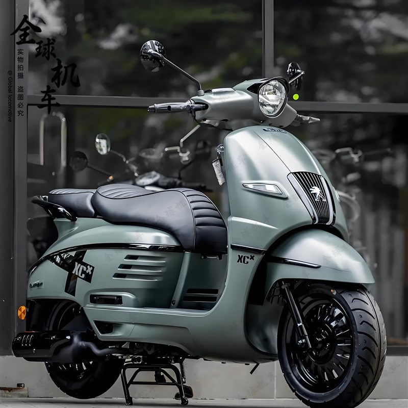 维斯帕Vespa150冲刺复古踏板新款电喷水冷阿普利亚SR250摩托车