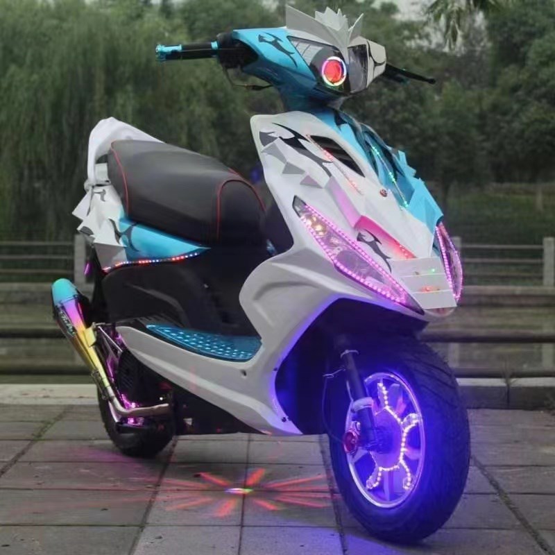 新款鬼火摩托车125cc燃油助力车踏板省油代步整车