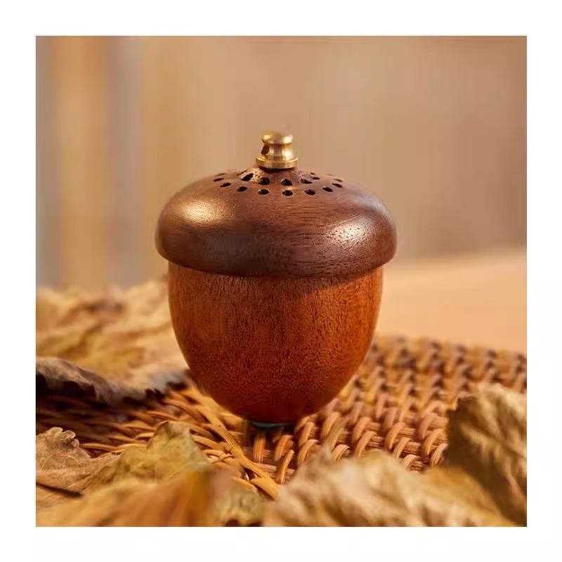 橡果车载香薰车用香水精油车内汽车挂件出风口高档香氛实木摆件