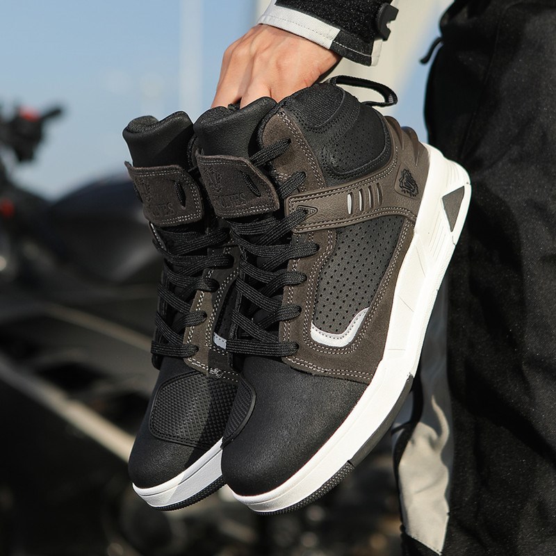 夏季骑行靴子男女摩托车越野四季透气板鞋通勤骑行鞋机车装备