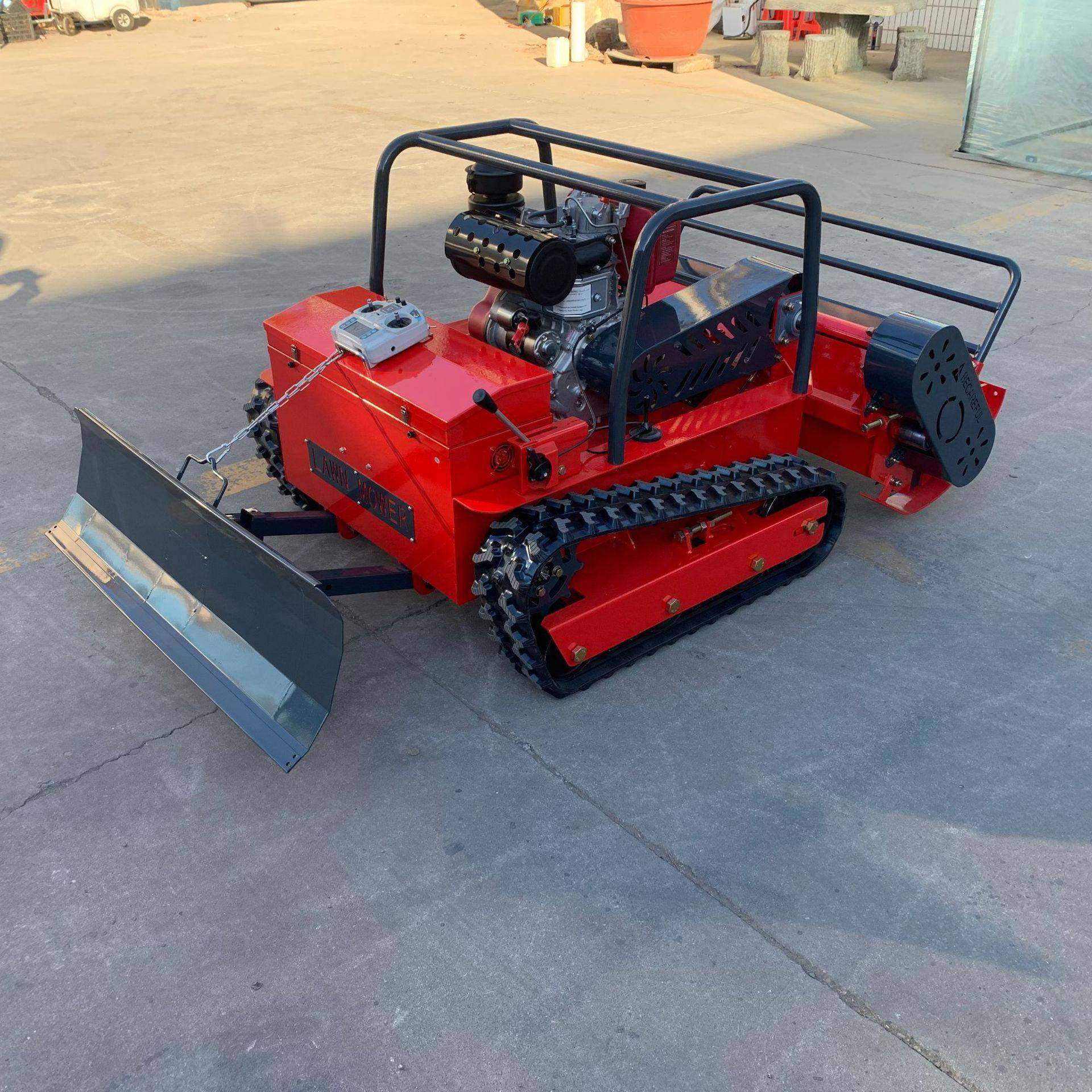 工厂生产直发柴油遥控割草机加装推雪铲可割草/铲雪一机多用,畜牧/养殖物资,特种养殖设备,淘宝优惠券,粉丝福利购,淘宝优惠卷