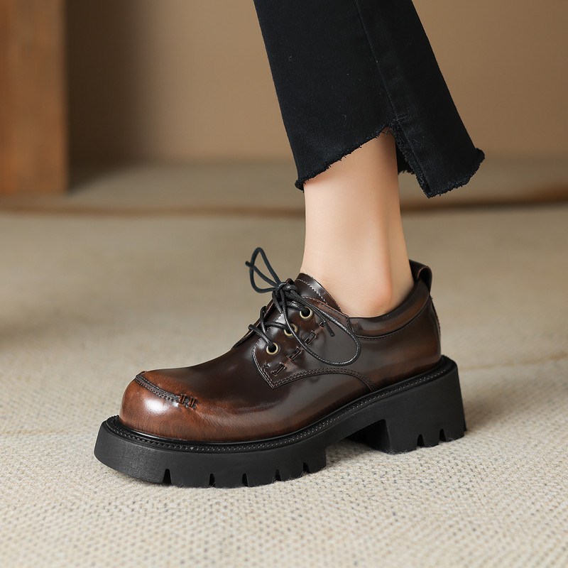 2023秋新款厚底m系带擦色小皮鞋女粗跟松糕底圆头漆皮复古单鞋