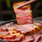 湖南湘西柴火烟熏土猪五花腊肉 人已购 五万