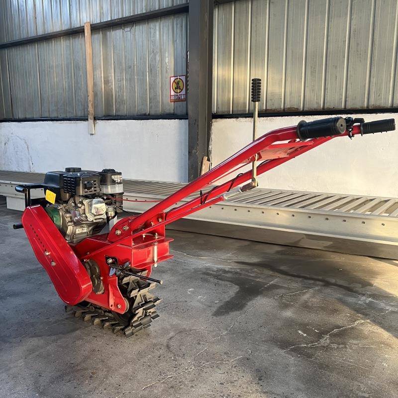 履带链轨式汽油柴油微耕机开沟起垄翻土施肥播种机手推田园管理机
