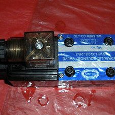 EG24NZ5L 电磁阀4WE6D61