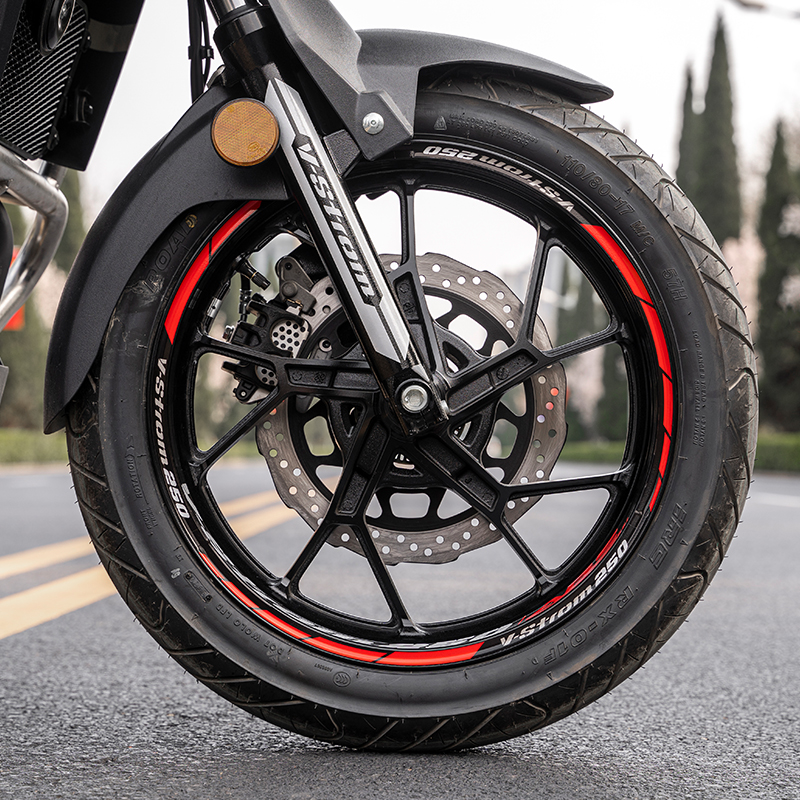 适用铃木DL250轮毂贴轮胎贴轮圈反光贴贴纸贴花车身防水装饰改装