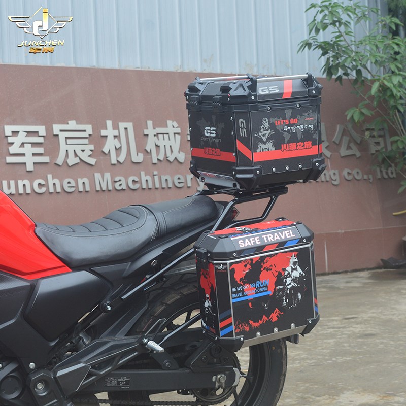 适用于新大洲本田CBF190TR边箱尾箱铝合金三箱头盔箱行李箱工具箱