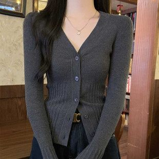 小香风灰色针织开衫女秋冬高级感内搭软糯亲肤毛衣外套V领上衣潮