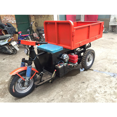 Car mounted tricycle 家用货物运输车 座驾式柴油自卸小三轮