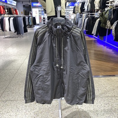 阿迪达斯三叶草女款锦纶刺绣外套