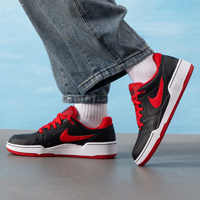 耐克男鞋空军一号板鞋