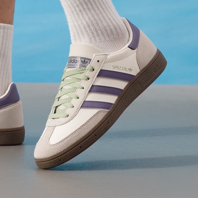 阿迪达斯ADIDAS三叶草男女款板鞋