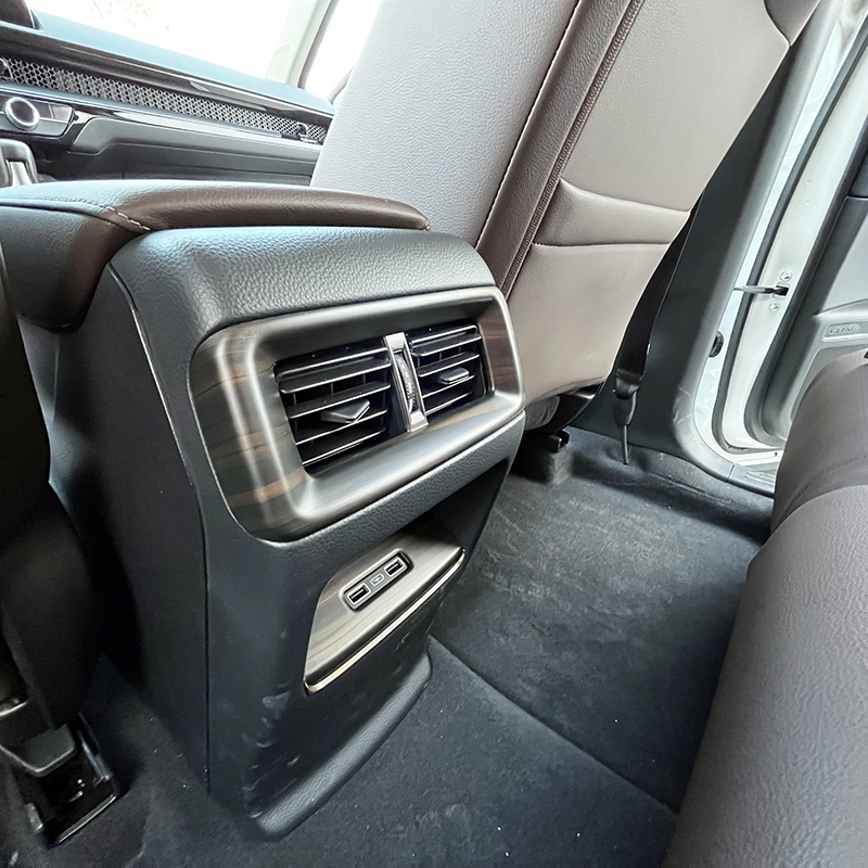 适用于23款本田CRV后排出风口空调保护罩crv改装专用车内防踢装饰