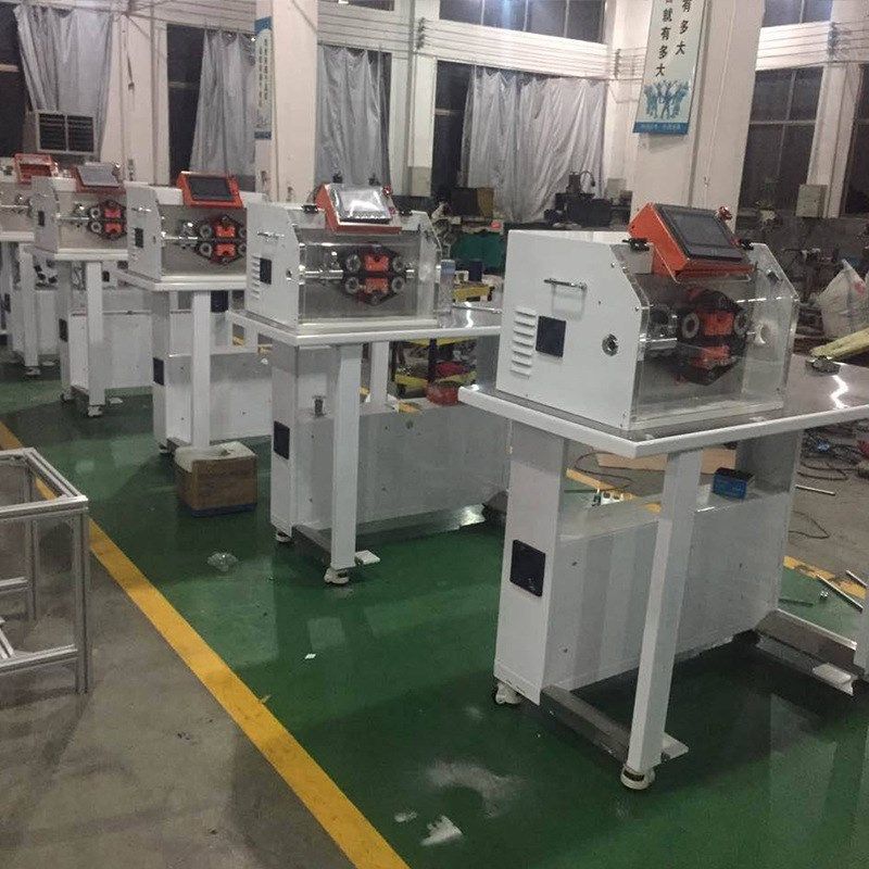 东莞全自动热缩管切管机PVC塑胶管切断机电池套管电脑裁切机