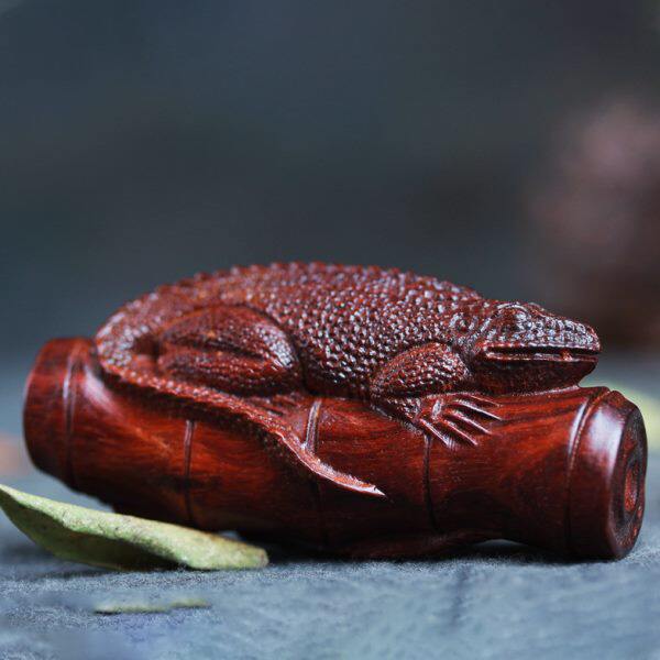 小叶紫檀小摆件竹节蜥蜴节节高升手把件红木雕刻把玩件文玩工艺品